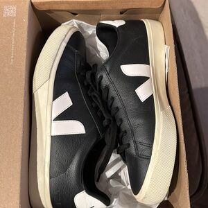 CAMPO CHROMEFREE LEATHER BLACK WHITE - Size 9US - Like New